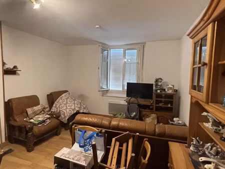 location appartement 2 pièces 34 m² à le cateau-cambrésis (59360)