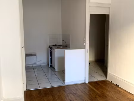 t2 non meuble