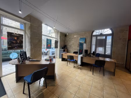location commerce 124 m² à libourne (33500)