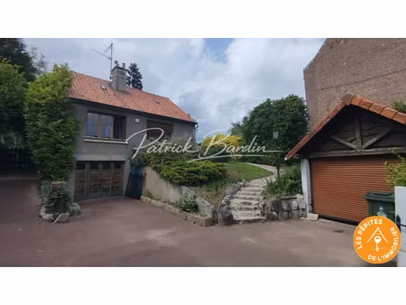 amiens  maison individuelle à rénover  130 m²  avec 3 garages et 1461 m² de terrain