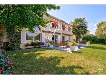 croissy-sur-seine - maison - 179.02 m² (surface totale de 242.33 m²) - 6 pièces - 5 chambr
