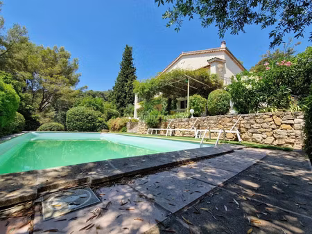 vente maison 6 pièces 189 m2 à draguignan