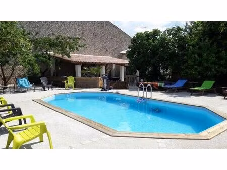 maison de luxe de 8 pièces en vente à surgères  france