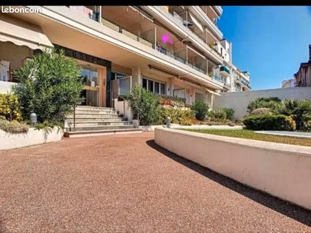 juan-les-pins – studio 24 m² avec terrasse plein sud à 100 m des plages