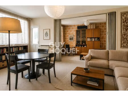 appartement 3 pièces de 57 m² . à rénover entièrement