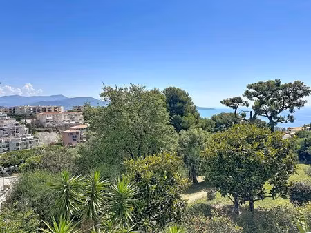 nice ouest lanterne