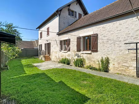 appartement 4 pièces à vendre à russy-bémont - 159 000 €