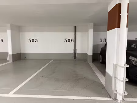 parking en sous sol courbevoie (boxable + borne possible)