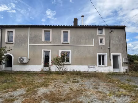 vente maison 5 pièces 150 m² fenioux (79160)