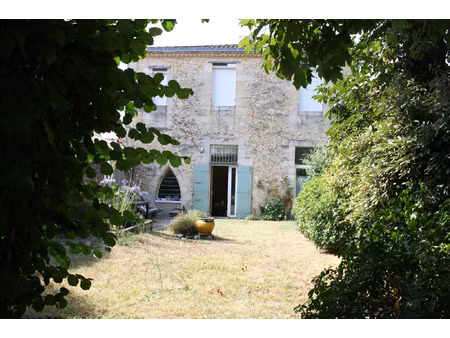 maison de village à lamarque au coeur des chateaux du médoc
