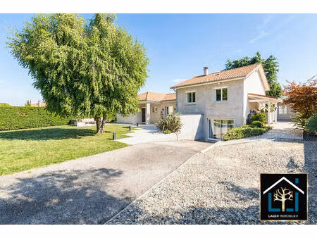 villa neyron le haut