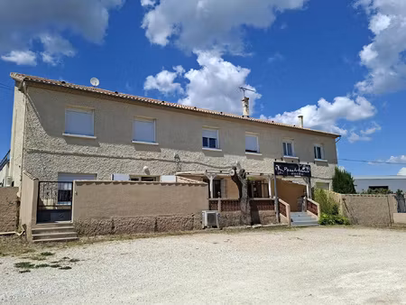 immeuble en monopropriété bezouce 6 logements + 1 commerce 1