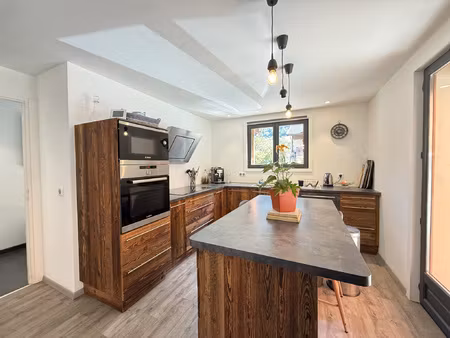 maison 220 m2 5 chambres avec piscine plein sud
