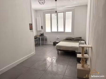 studio 1 pièce 26 m²