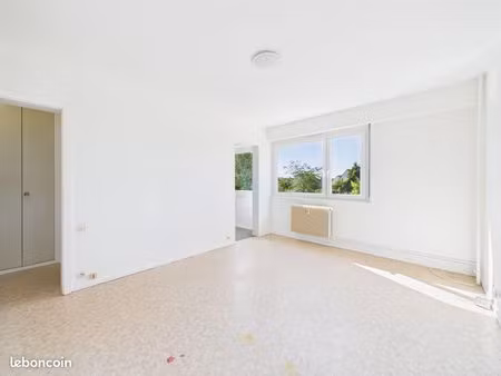 appartement 1 pièce 30 m²