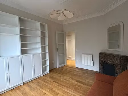 t2 meublé 44 m² – hyper-centre de lorient
