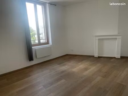 studio 1 pièce 34 m²