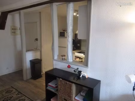 agréable appartement en duplex au centre de bréval
