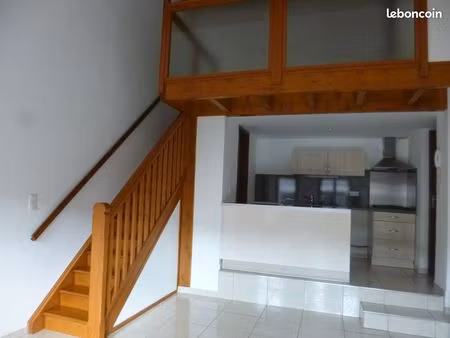 leucate appart t3 + mezzanine + garage