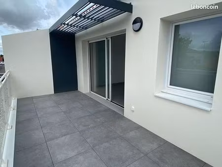 studio 1 pièce 30 m²