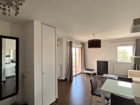 location meublée f3 récent. pourcieux