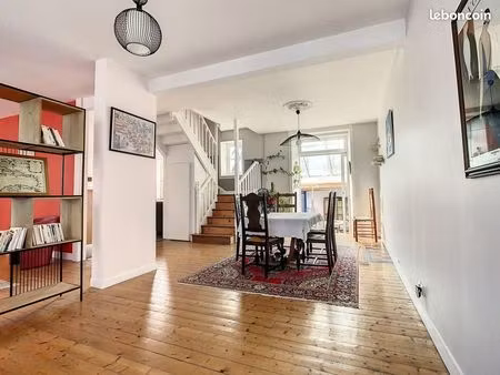 maison 7 pièces 155 m²