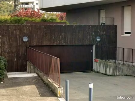 garage á louer - jean-macé - gare