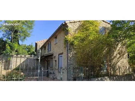 maison 5 pièces de 140 m2