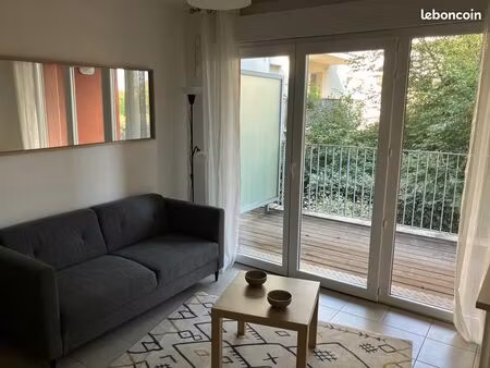 t2 meublé 36m² avec parking