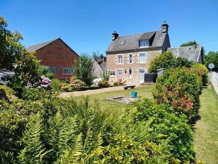 vente maison à sourdeval (50150) : à vendre / 115m² sourdeval