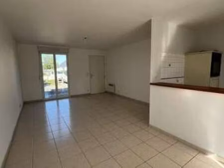 location maison à champtocé-sur-loire (49123) : à louer / 77m² champtocé-sur-loire