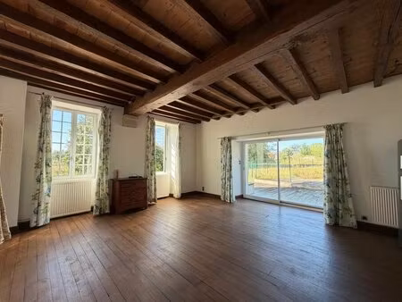 maison de 10 pièces de 345.72 m² à montravers