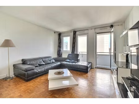 appartement meublé à courbevoie 4 pièces 91.76 m2