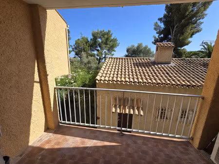 location appartement 1 pièce 27 m² à la ciotat (13600)