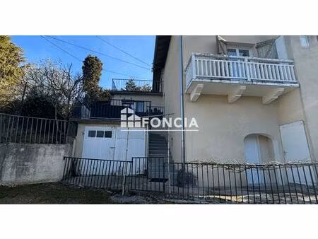 maison mitoyenne sur trois niveaux avec garage et 400 m2 de terrain mouxy limite aix les b