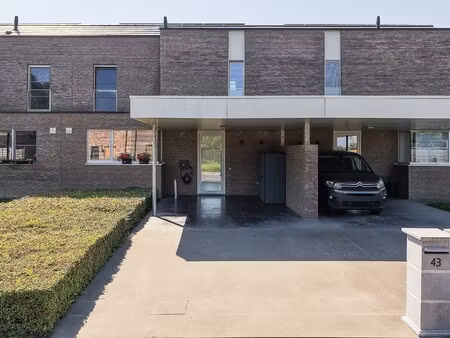 prachtige  lichtrijke woning met zonnige tuin in beernem!