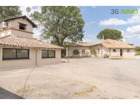 château / domaine 10 pièces
