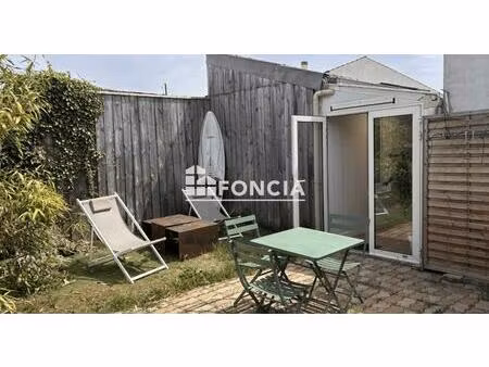 châtelaillon-plage  ensemble immobilier de 2 logements de plain-pied avec cour privative  