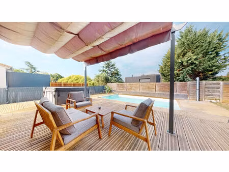 vente maison 5 pièces  112.00m²  iteuil