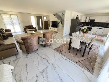 maison longnes 7 pièces 160 m²
