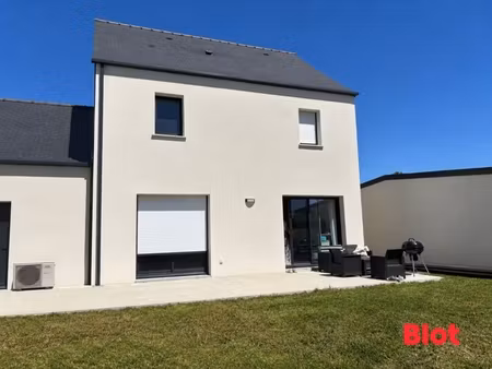 a louer - st aubin-du-cormier - maison meublée avec jardin - 4 chambres