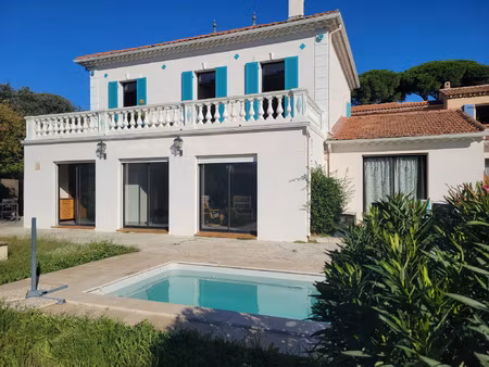 vente maison 8 pièces 200 m² toulon (83200)