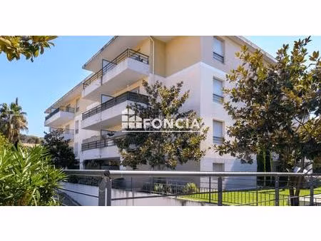 urgent! baisse de prix ! cannet très beau 3 pièces dans résidence fermée avec piscine
