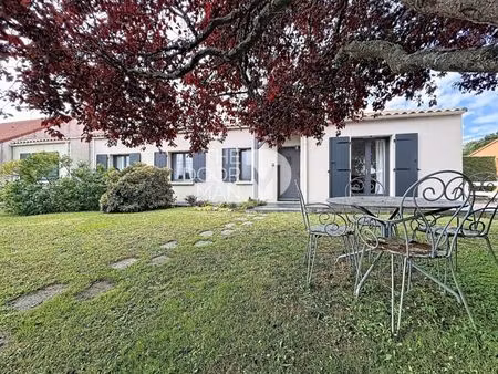 maison 44840