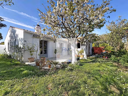 dans le centre de noirmoutier - maison 3 chambres au calme