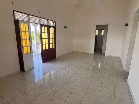 appartement 3 pièces 80 m²