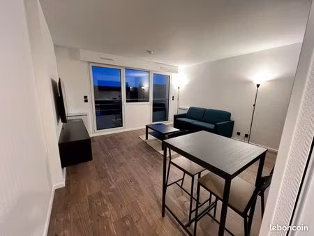 à louer – studio meublé 28m² à noisy-le-roi