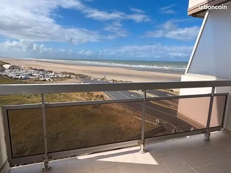 location a l annee appartement face mer