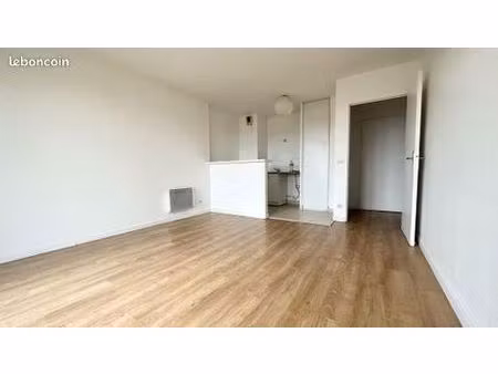 appartement 2 pièces – 37 m² – corbeil-essonnes