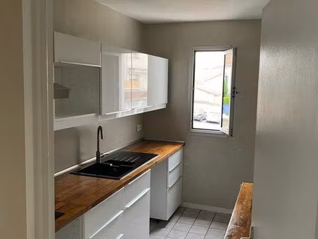 appartement périgueux  quartier hôpital avec balcon et sa cave  résidence sécurisée